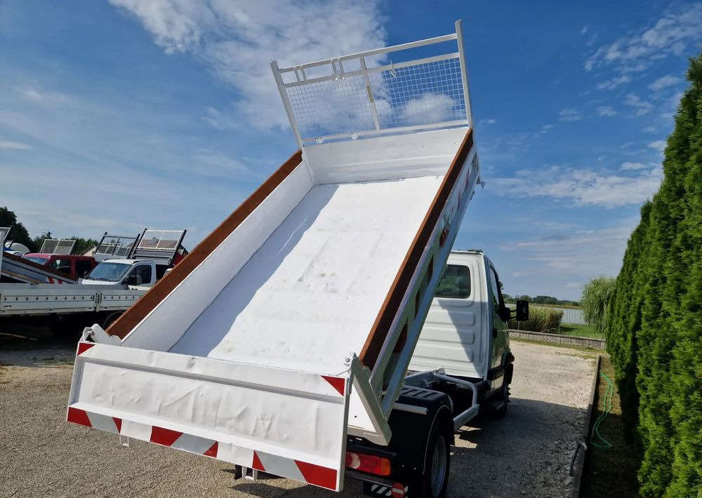 Renault Mascott 3.0 DXI - Малотоннажный самосвал: фото 4 Renault Mascott 3.0 DXI - Малотоннажный самосвал: фото 4