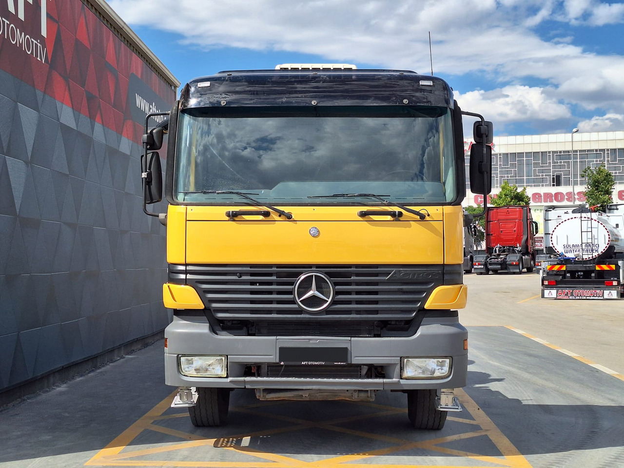 MERCEDES-BENZ ACTROS 3348 - Тягач: фото 2 MERCEDES-BENZ ACTROS 3348 - Тягач: фото 2