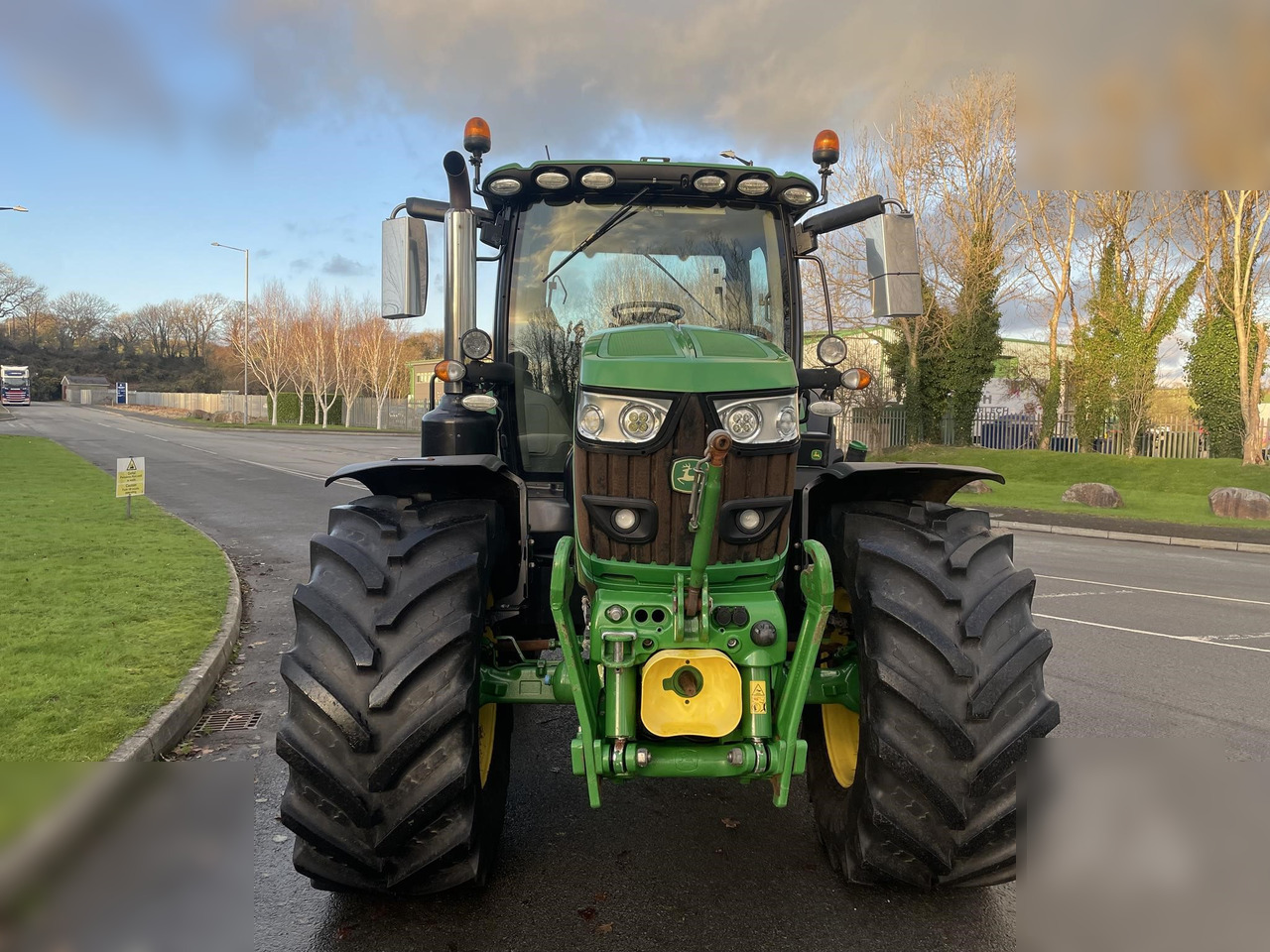 2020 JOHN DEERE 6155R - Трактор: фото 3 2020 JOHN DEERE 6155R - Трактор: фото 3