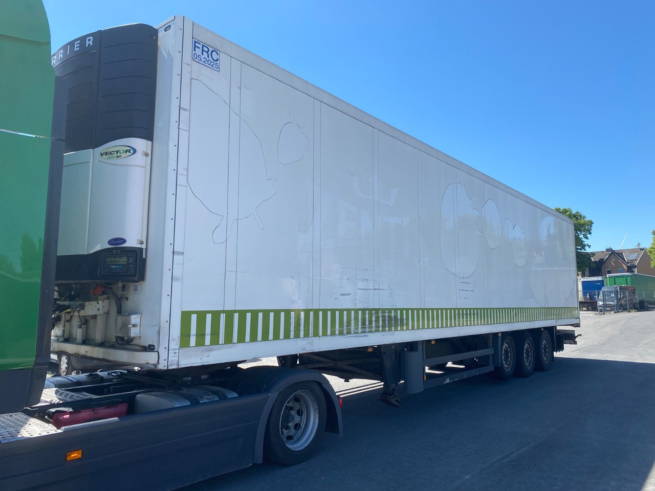 Schmitz Cargobull Carrier 1850 MT/ Doppelstock/Trennwand/ 2,75 m - Полуприцеп-рефрижератор: фото 4 Schmitz Cargobull Carrier 1850 MT/ Doppelstock/Trennwand/ 2,75 m - Полуприцеп-рефрижератор: фото 4