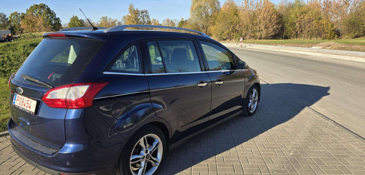 Ford C-MAX - Легковой автомобиль: фото 2 Ford C-MAX - Легковой автомобиль: фото 2
