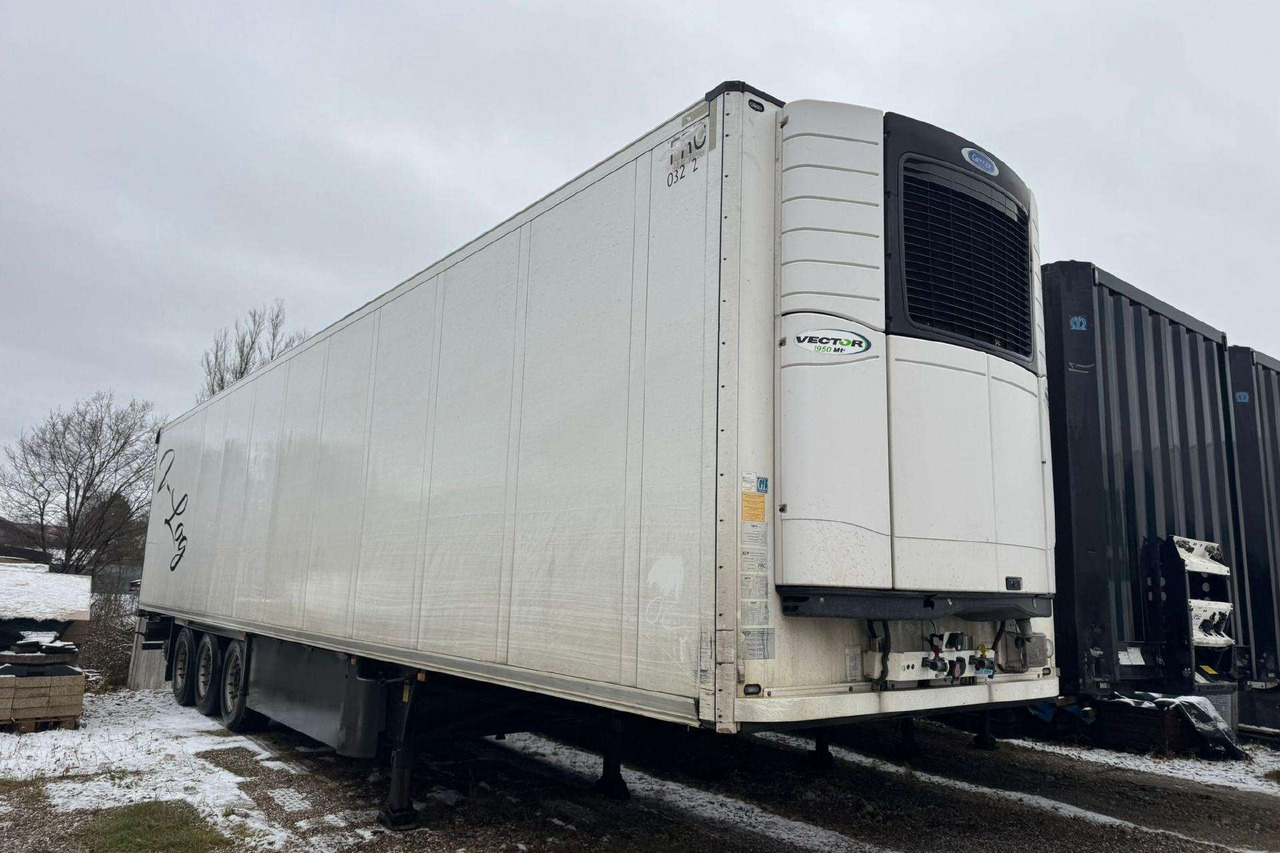 Schmitz Standart 7 cm multitemp - Полуприцеп-рефрижератор: фото 1 Schmitz Standart 7 cm multitemp - Полуприцеп-рефрижератор: фото 1