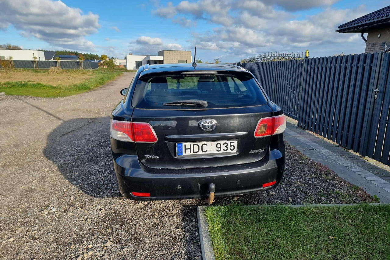 Toyota Avensis - Универсал: фото 4 Toyota Avensis - Универсал: фото 4