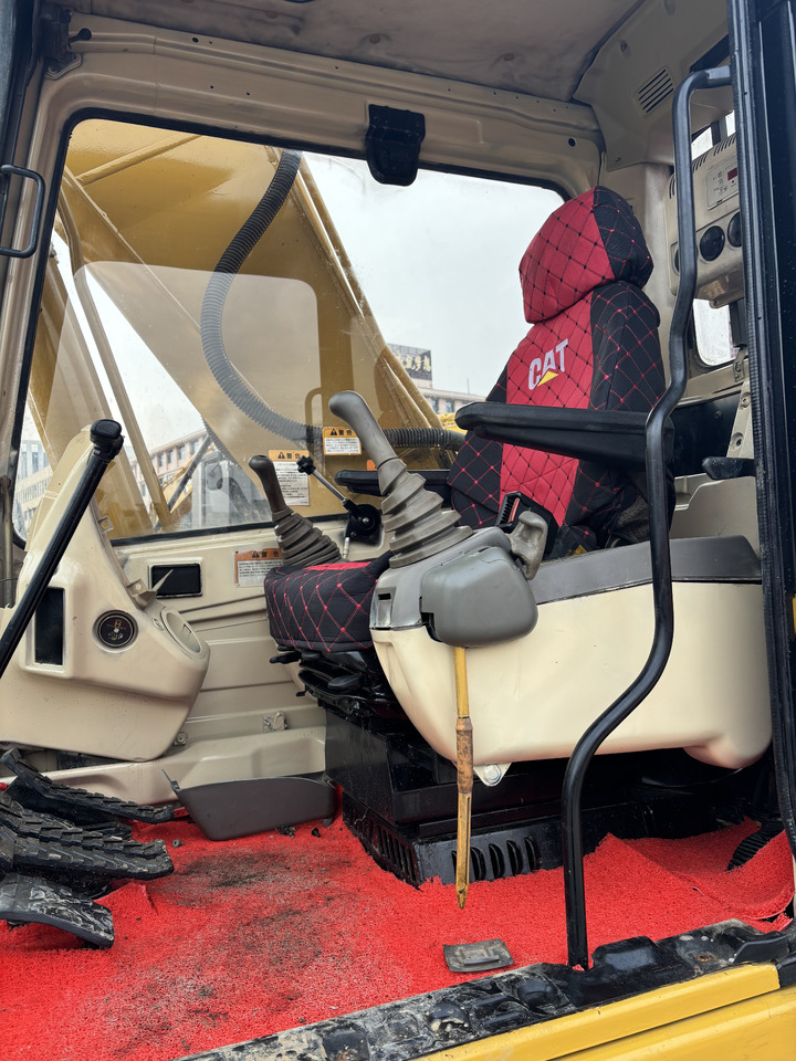 CATERPILLAR 320BL used excavator low price for sale - Гусеничный экскаватор: фото 5 CATERPILLAR 320BL used excavator low price for sale - Гусеничный экскаватор: фото 5