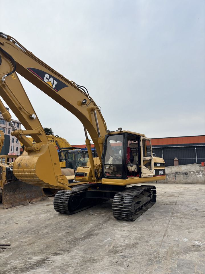 CATERPILLAR 320BL used excavator low price for sale - Гусеничный экскаватор: фото 4 CATERPILLAR 320BL used excavator low price for sale - Гусеничный экскаватор: фото 4
