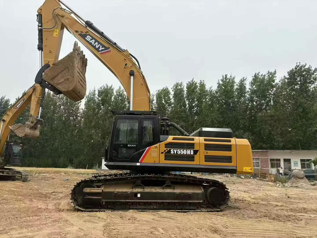 SANY SY550HD used excavator big size made in china - Гусеничный экскаватор: фото 1 SANY SY550HD used excavator big size made in china - Гусеничный экскаватор: фото 1