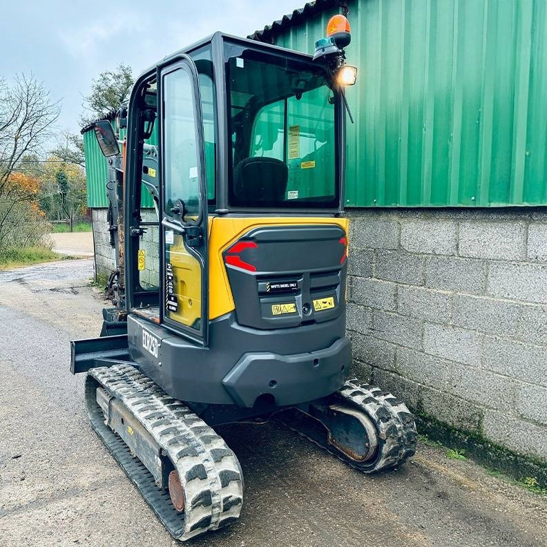 Volvo ECR25D - Мини-экскаватор: фото 3 Volvo ECR25D - Мини-экскаватор: фото 3