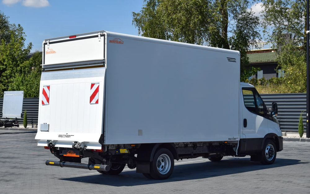 Iveco DAILY 35C16 / 2.3 - 160 KM / 3 OSOBY / DO 3,5 TONY / KONTENER / DOSTAWCZE / WINDA PALFINGER / KLIMA / 2022 / SERWISOWANY / SPROWADZONY Z NIEMIEC - Малотоннажный фургон: фото 5 Iveco DAILY 35C16 / 2.3 - 160 KM / 3 OSOBY / DO 3,5 TONY / KONTENER / DOSTAWCZE / WINDA PALFINGER / KLIMA / 2022 / SERWISOWANY / SPROWADZONY Z NIEMIEC - Малотоннажный фургон: фото 5
