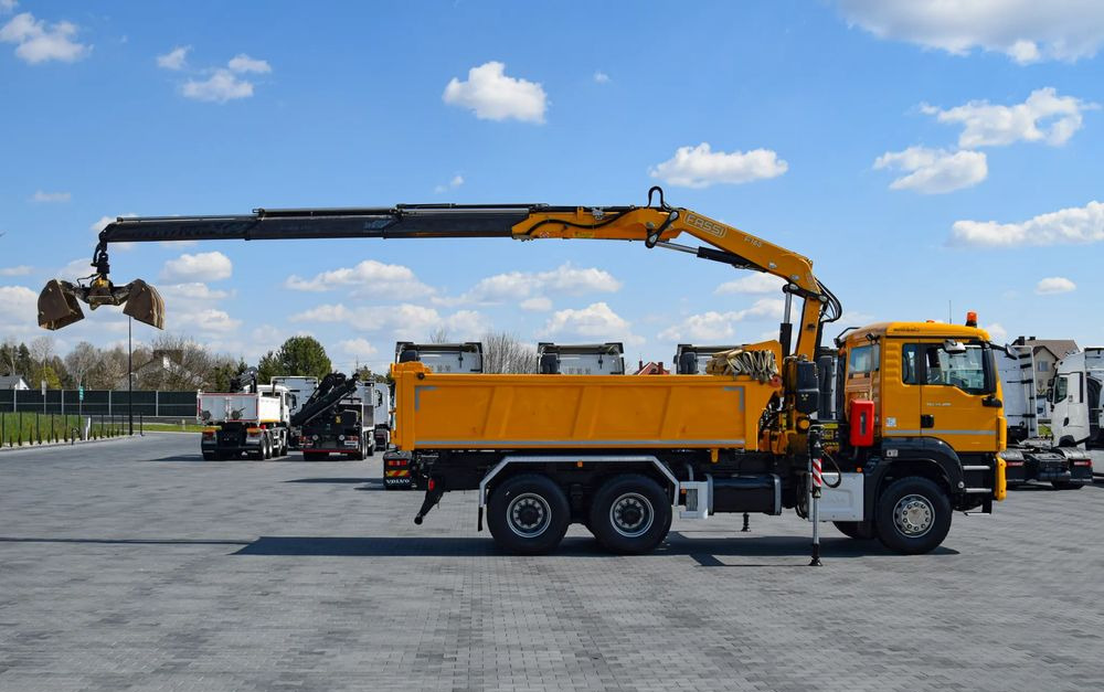 MAN TGS 26.400 / 6x4 / EURO 6 / UDT / HDS FASSI 165 / WYSUW x3 / ROTATOR / CHWYTAK / STEROWANIE RADIOWE / WZMOCNIONA RAMA / WYWROTKA / HYDROBURTA / AUTOMAT / 2017 / NOWE OPONY - 100% / NISKI PRZEBIEG - Самосвал: фото 4 MAN TGS 26.400 / 6x4 / EURO 6 / UDT / HDS FASSI 165 / WYSUW x3 / ROTATOR / CHWYTAK / STEROWANIE RADIOWE / WZMOCNIONA RAMA / WYWROTKA / HYDROBURTA / AUTOMAT / 2017 / NOWE OPONY - 100% / NISKI PRZEBIEG - Самосвал: фото 4