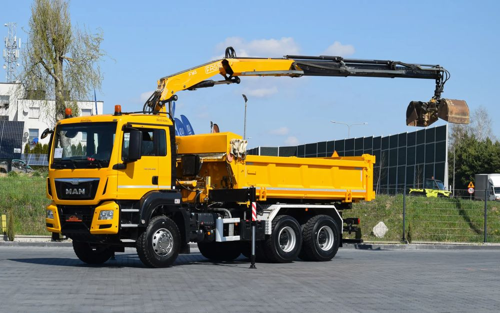 MAN TGS 26.400 / 6x4 / EURO 6 / UDT / HDS FASSI 165 / WYSUW x3 / ROTATOR / CHWYTAK / STEROWANIE RADIOWE / WZMOCNIONA RAMA / WYWROTKA / HYDROBURTA / AUTOMAT / 2017 / NOWE OPONY - 100% / NISKI PRZEBIEG  - Самосвал: фото 1 MAN TGS 26.400 / 6x4 / EURO 6 / UDT / HDS FASSI 165 / WYSUW x3 / ROTATOR / CHWYTAK / STEROWANIE RADIOWE / WZMOCNIONA RAMA / WYWROTKA / HYDROBURTA / AUTOMAT / 2017 / NOWE OPONY - 100% / NISKI PRZEBIEG  - Самосвал: фото 1