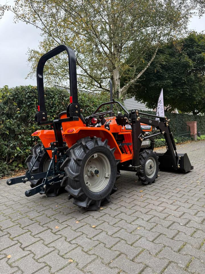 Kleintrakor Kubota B1402DT mit Frontlader ab 125 € pro Monat. - Минитрактор: фото 5 Kleintrakor Kubota B1402DT mit Frontlader ab 125 € pro Monat. - Минитрактор: фото 5