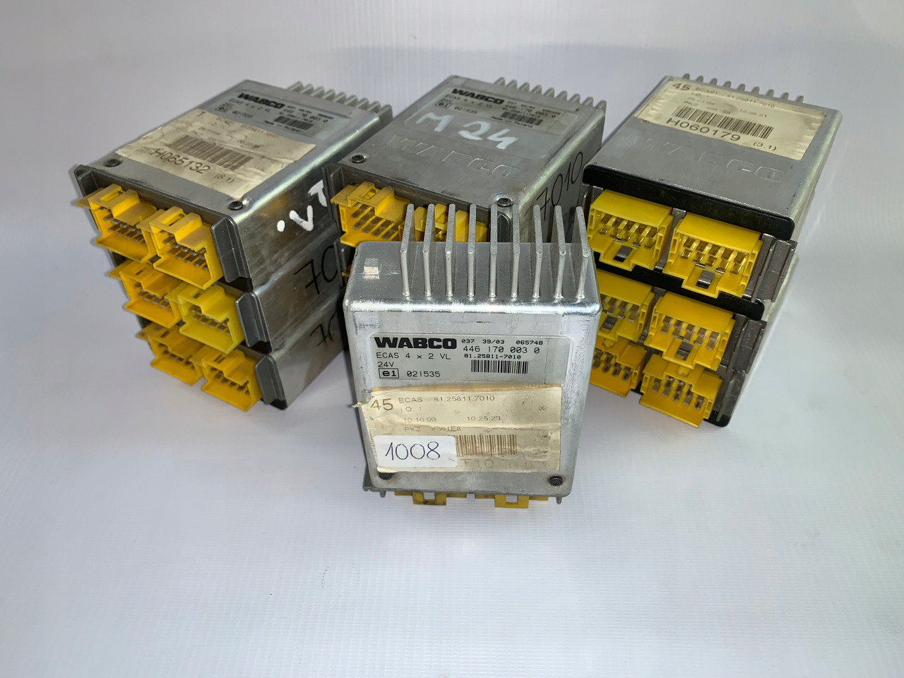 KOMPUTER STEROWNIK ECAS MAN TGA 81258117010 - Блок управления для Грузовиков: фото 1 KOMPUTER STEROWNIK ECAS MAN TGA 81258117010 - Блок управления для Грузовиков: фото 1