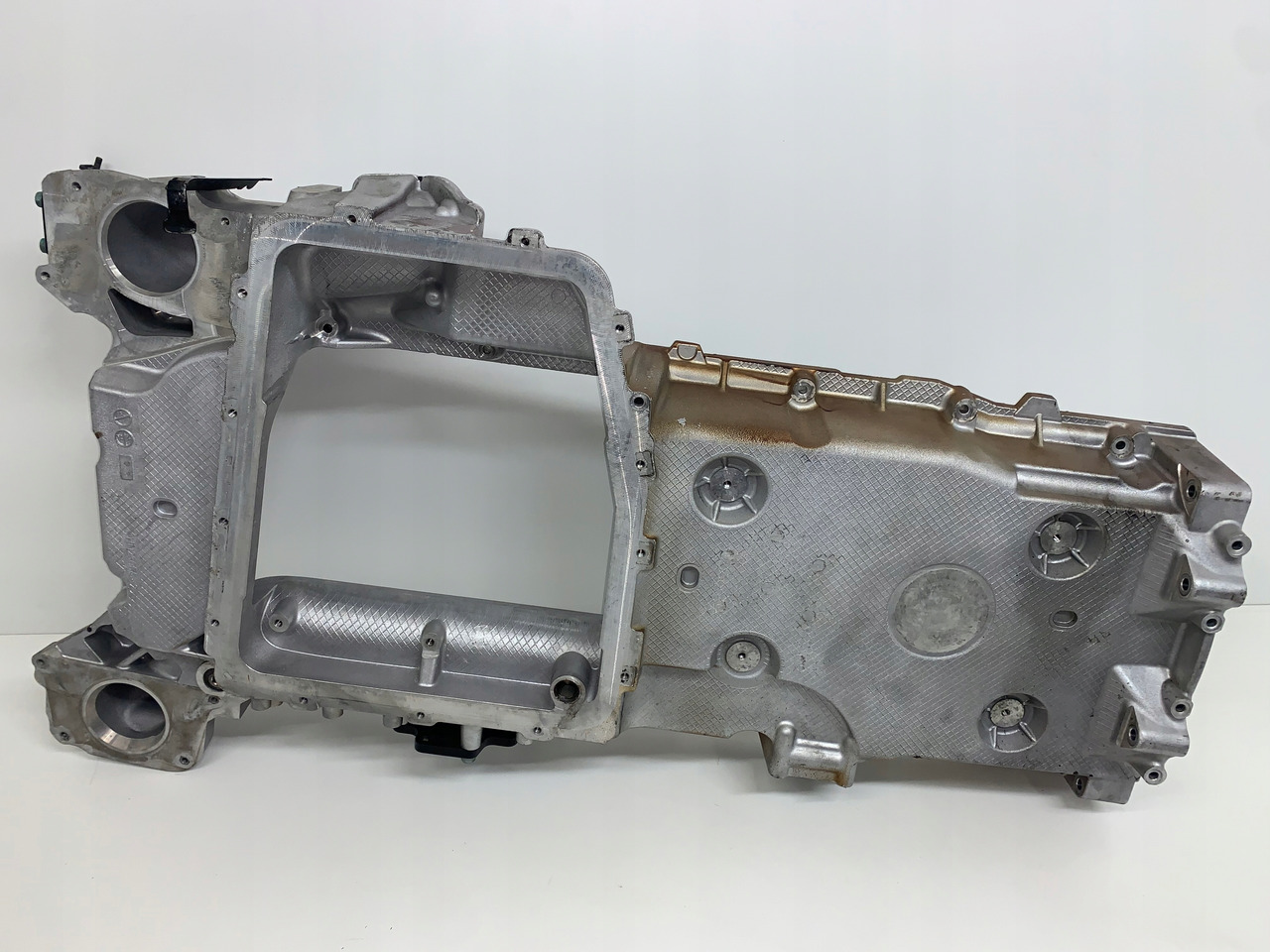 MISKA OLEJOWA MAN TGX TGS EURO 6 E 6 - Масляный поддон для Грузовиков: фото 4 MISKA OLEJOWA MAN TGX TGS EURO 6 E 6 - Масляный поддон для Грузовиков: фото 4