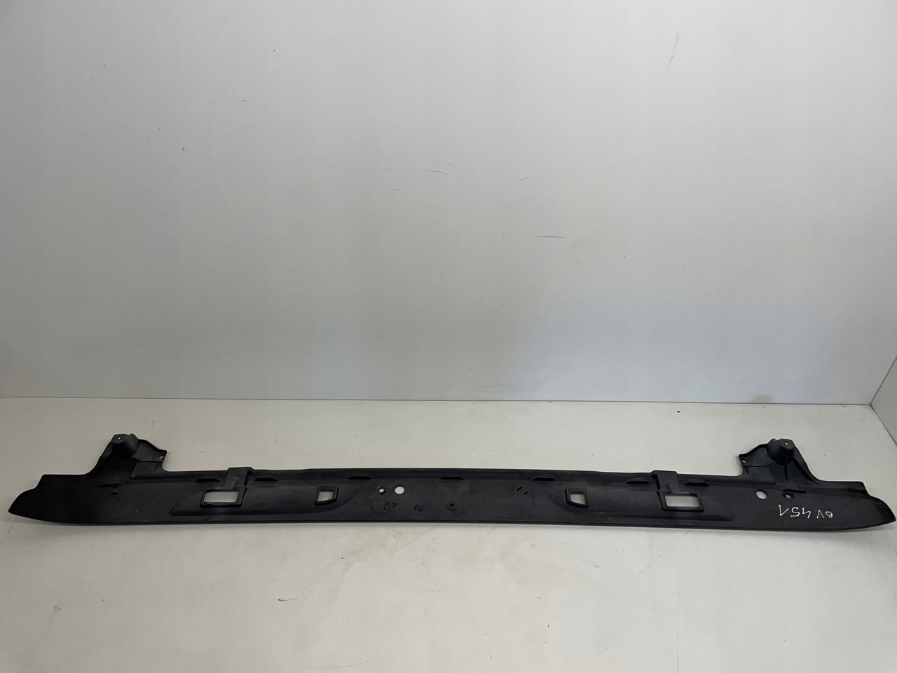 PODSZYBIE OSŁONA MASKOWNICA DAF CF 1980795 - Ветровое стекло для Грузовиков: фото 4 PODSZYBIE OSŁONA MASKOWNICA DAF CF 1980795 - Ветровое стекло для Грузовиков: фото 4