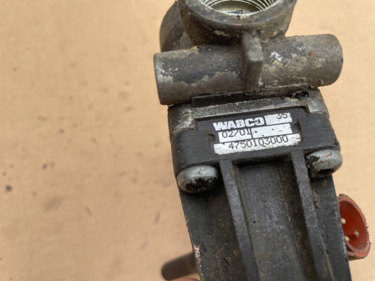 ZAWÓR REDUKCUJNY REDUKTOR CIŚNIENIA MAN TGA TGX TGS 4750103000 - Воздушная подвеска для Грузовиков: фото 3 ZAWÓR REDUKCUJNY REDUKTOR CIŚNIENIA MAN TGA TGX TGS 4750103000 - Воздушная подвеска для Грузовиков: фото 3