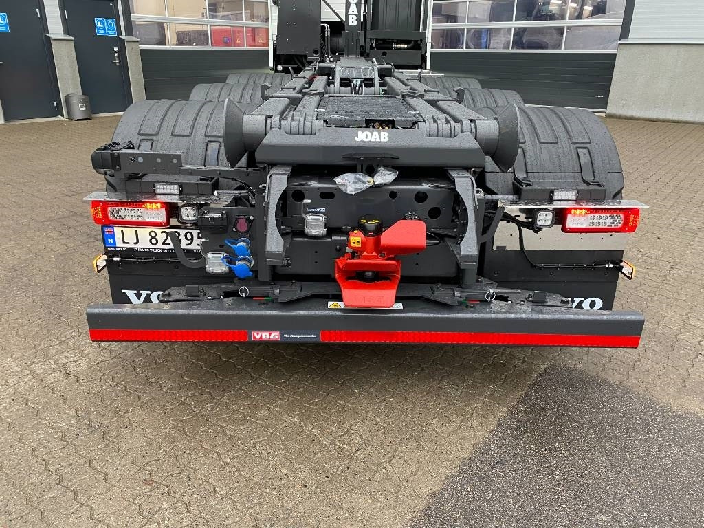 Volvo FH540 Tridem  - Крюковой мультилифт: фото 5 Volvo FH540 Tridem  - Крюковой мультилифт: фото 5