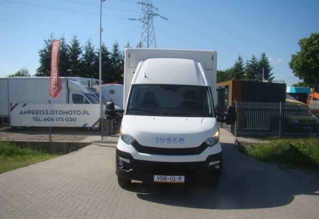 Iveco DAILY 70 C 18 3.0TDI 5.45M WINDA 1000KG - Грузовик с закрытым кузовом: фото 2 Iveco DAILY 70 C 18 3.0TDI 5.45M WINDA 1000KG - Грузовик с закрытым кузовом: фото 2