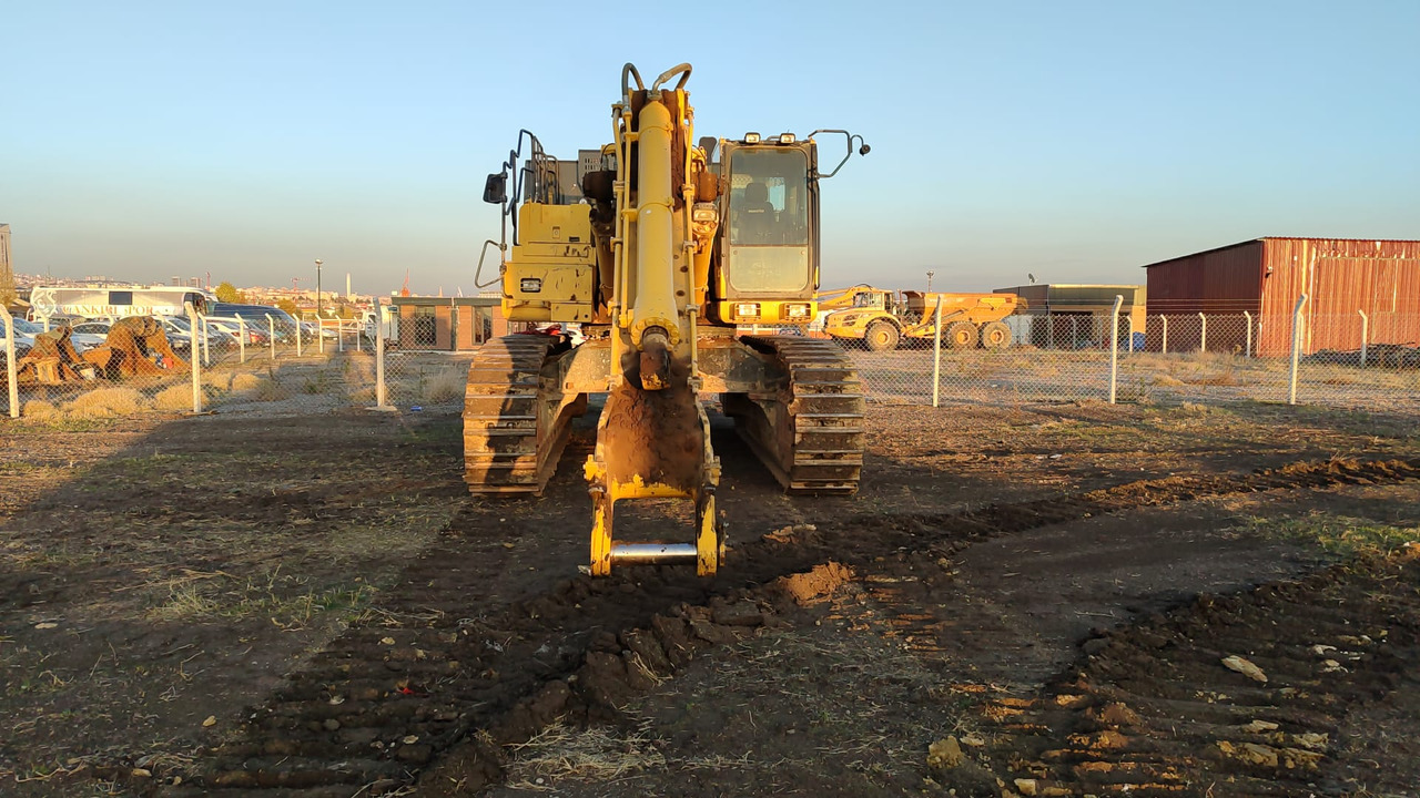 KOMATSU PC700 - Гусеничный экскаватор: фото 3 KOMATSU PC700 - Гусеничный экскаватор: фото 3