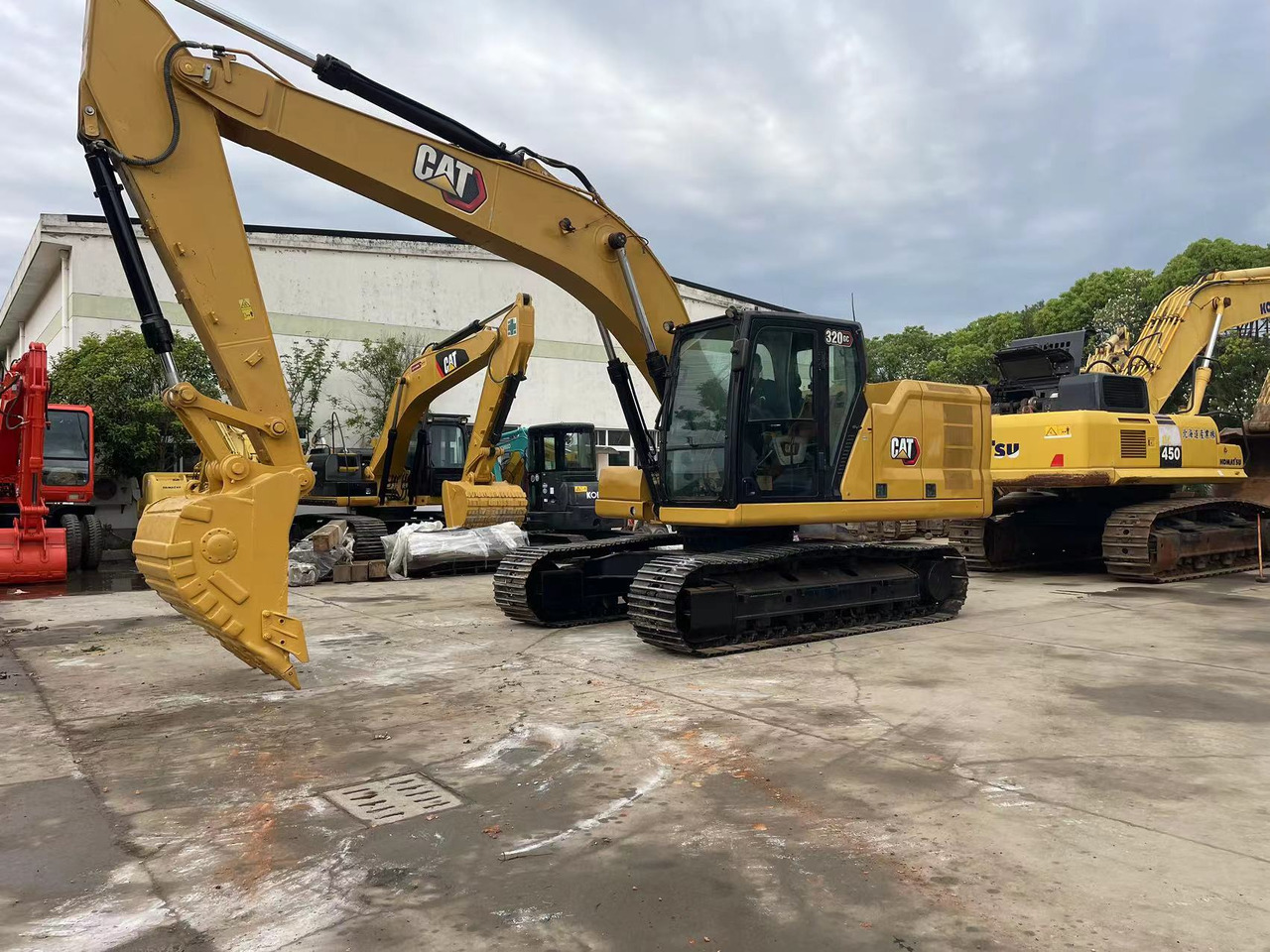 CATERPILLAR 320GC - Гусеничный экскаватор: фото 1 CATERPILLAR 320GC - Гусеничный экскаватор: фото 1