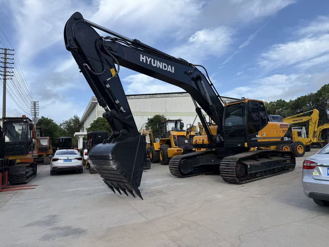HYUNDAI R330LC-9S - Гусеничный экскаватор: фото 3 HYUNDAI R330LC-9S - Гусеничный экскаватор: фото 3