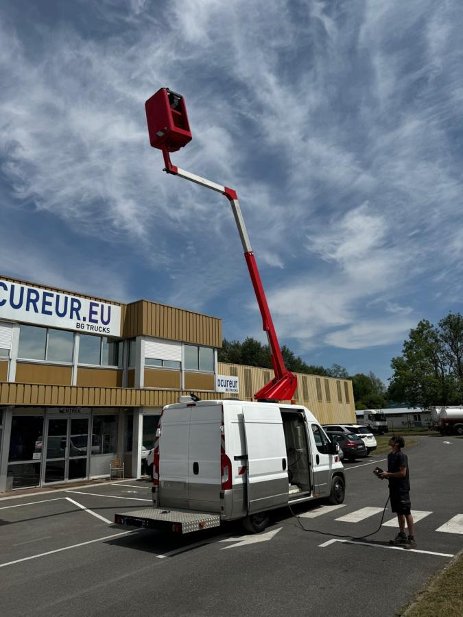 Citroën Jumper - Подъёмник, Лёгкий коммерческий автомобиль: фото 2 Citroën Jumper - Подъёмник, Лёгкий коммерческий автомобиль: фото 2