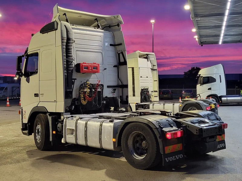 Volvo FH 440 - Тягач: фото 2 Volvo FH 440 - Тягач: фото 2