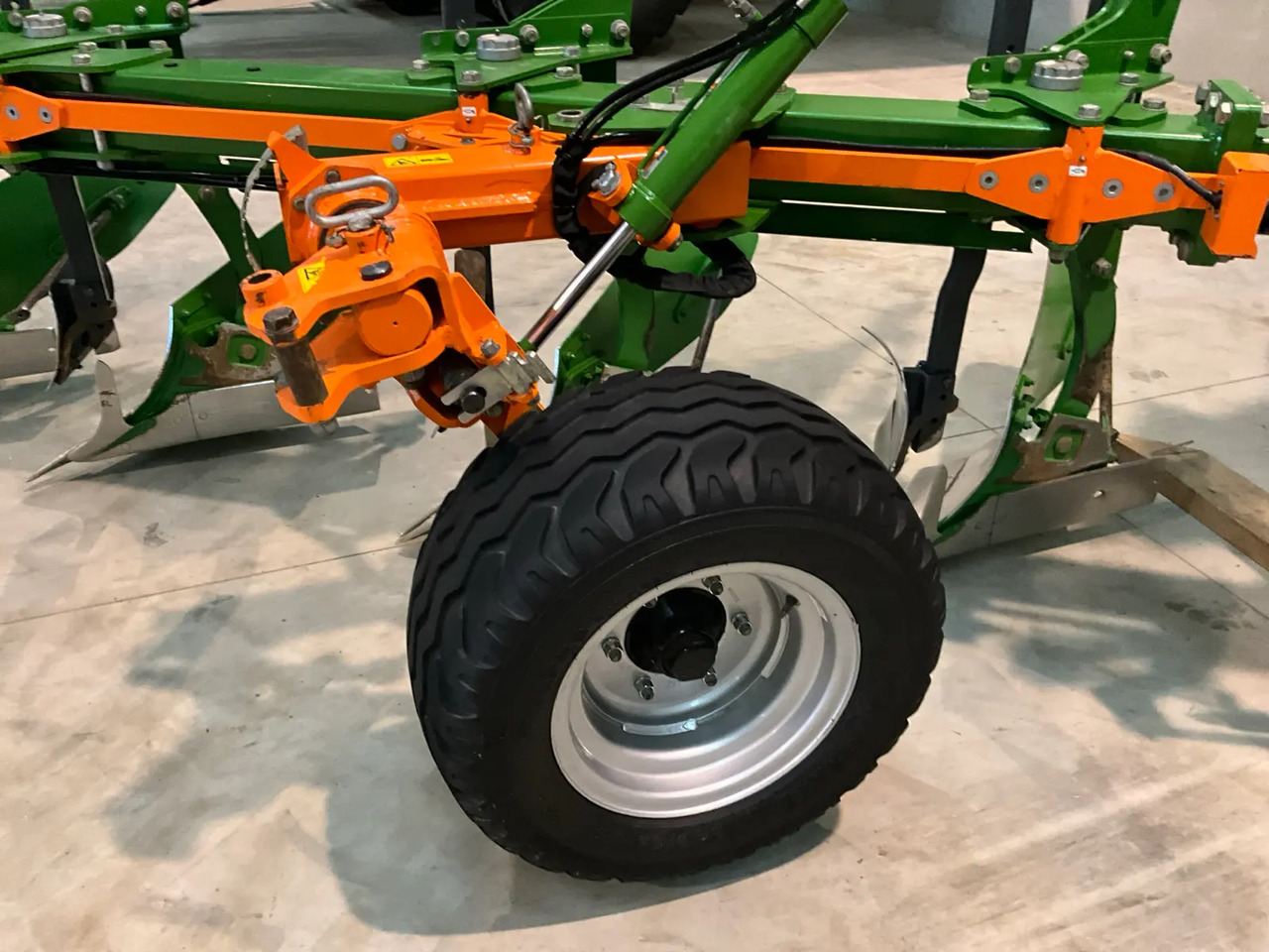 Amazone Teres 300V - Плуг: фото 3 Amazone Teres 300V - Плуг: фото 3