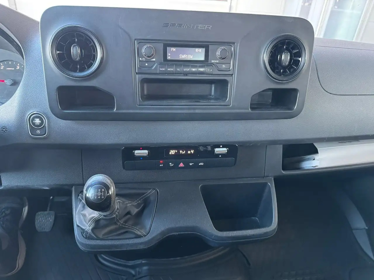 Mercedes-Benz Sprinter 317 CDI Lang DoKa Pritsche AHK 3,5t - Малотоннажный бортовой грузовик, Грузопассажирский фургон: фото 5 Mercedes-Benz Sprinter 317 CDI Lang DoKa Pritsche AHK 3,5t - Малотоннажный бортовой грузовик, Грузопассажирский фургон: фото 5