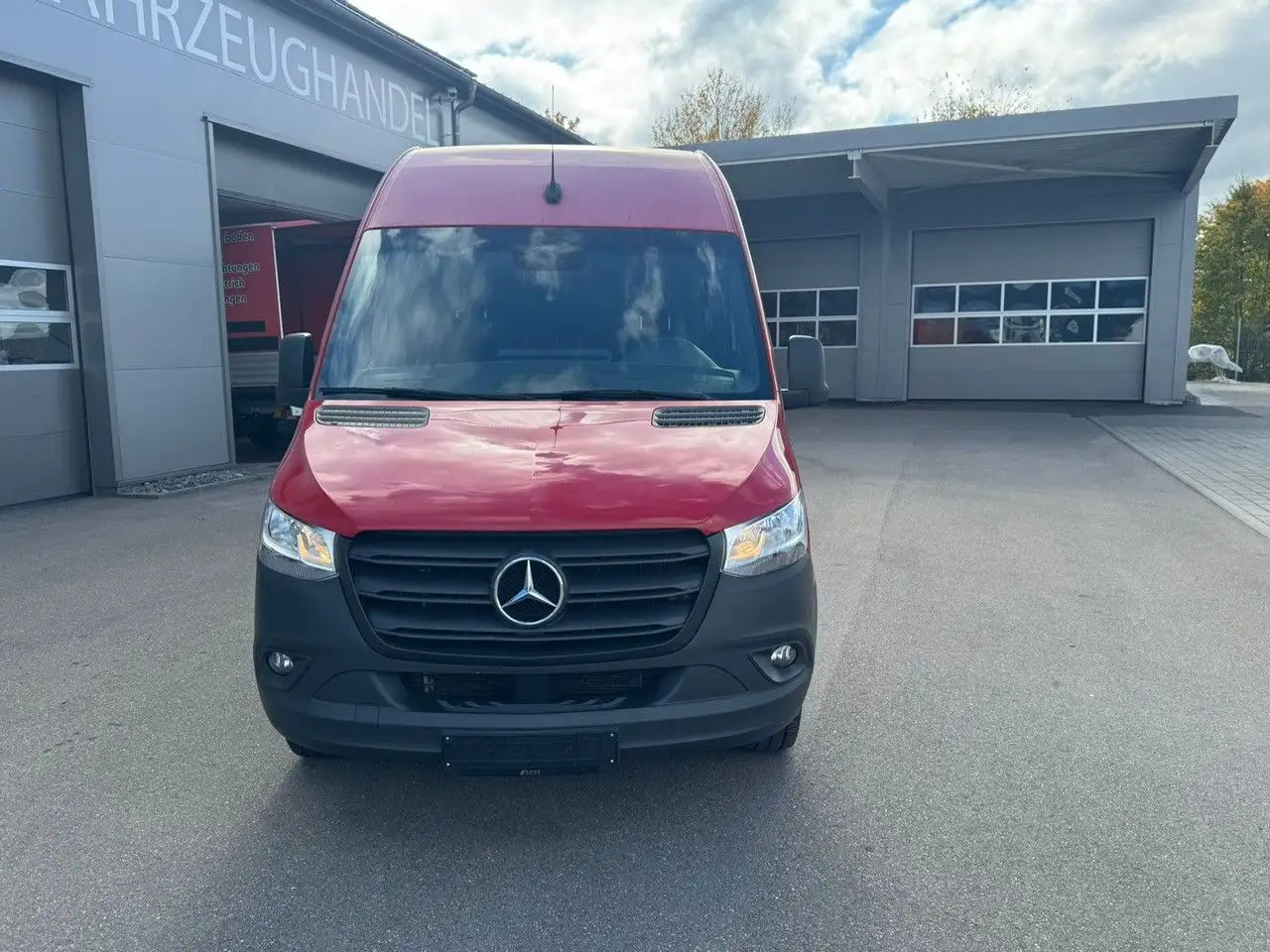 Mercedes-Benz Sprinter 317 CDI Maxi Lang Mixto AHK 3,5t MBUX - Грузопассажирский фургон: фото 2 Mercedes-Benz Sprinter 317 CDI Maxi Lang Mixto AHK 3,5t MBUX - Грузопассажирский фургон: фото 2