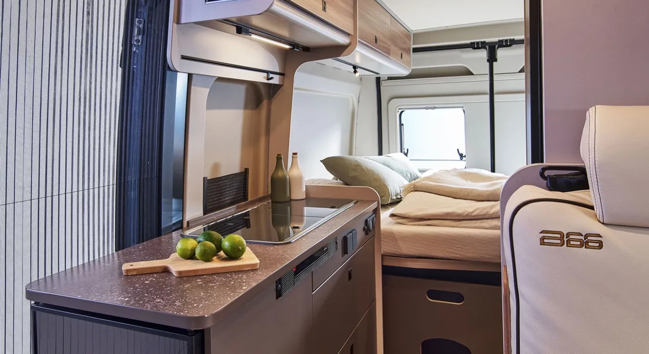 Bürstner B66 C 600 B 66  Voll ausgestattet - Кастенваген: фото 3 Bürstner B66 C 600 B 66  Voll ausgestattet - Кастенваген: фото 3