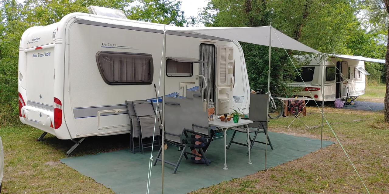 Прицеп дача Wohnwagen Hobby De Luxe 460 LU: фото 19