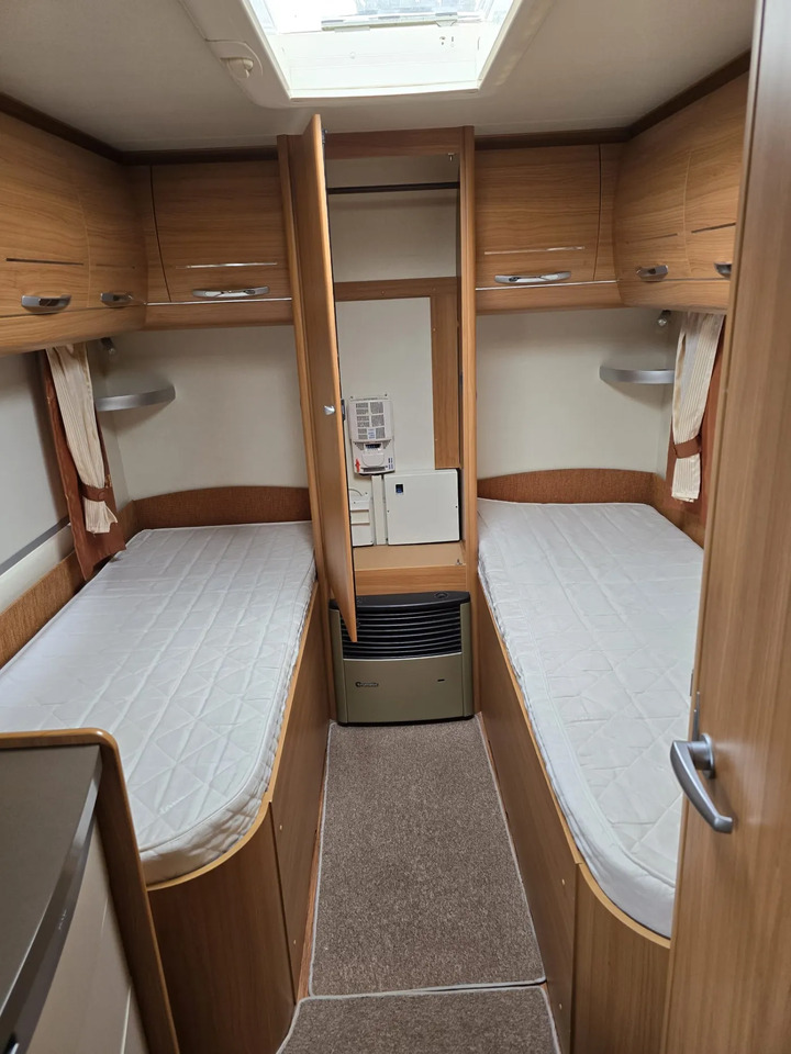 Прицеп дача Wohnwagen Hobby De Luxe 460 LU: фото 8