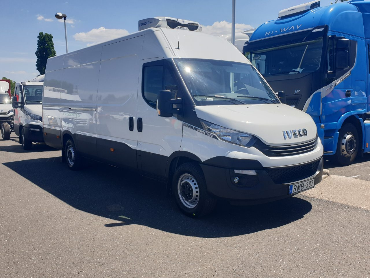 IVECO Daily 35S14 with Zanotti Z350 0°C Refrigeration (5 vehicles in stock) - Малотоннажный рефрижератор: фото 3 IVECO Daily 35S14 with Zanotti Z350 0°C Refrigeration (5 vehicles in stock) - Малотоннажный рефрижератор: фото 3