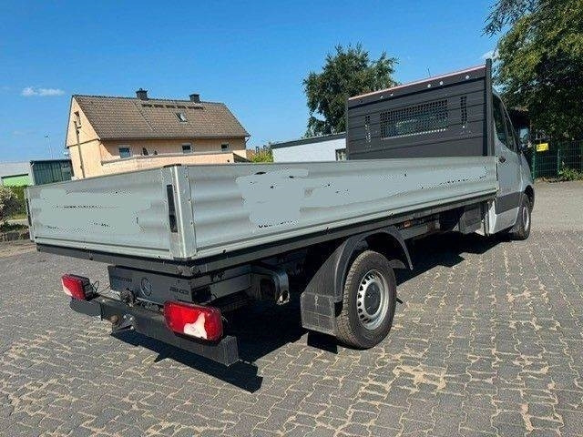 Mercedes-Benz 319 CDI - Малотоннажный бортовой грузовик: фото 2 Mercedes-Benz 319 CDI - Малотоннажный бортовой грузовик: фото 2