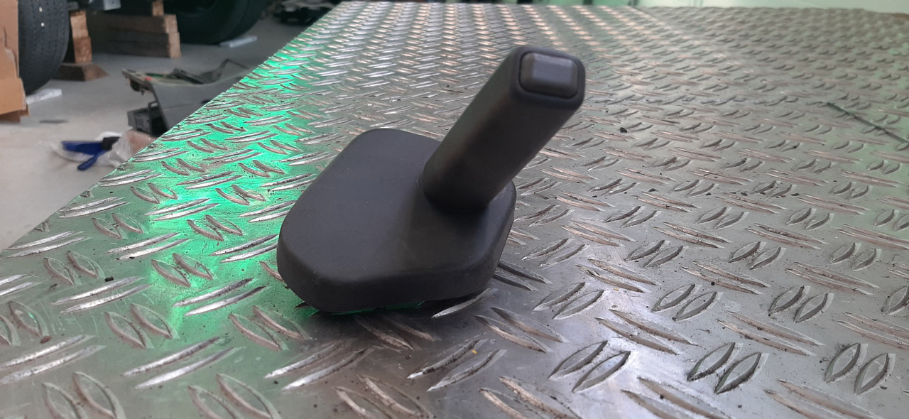 Gebr. Lenkstockschalter / Lenkstockhebel Motorbremse, MAN , Artikel - Nr. : 81.25509 - 0125 - Подрулевой переключатель для Грузовиков: фото 4 Gebr. Lenkstockschalter / Lenkstockhebel Motorbremse, MAN , Artikel - Nr. : 81.25509 - 0125 - Подрулевой переключатель для Грузовиков: фото 4