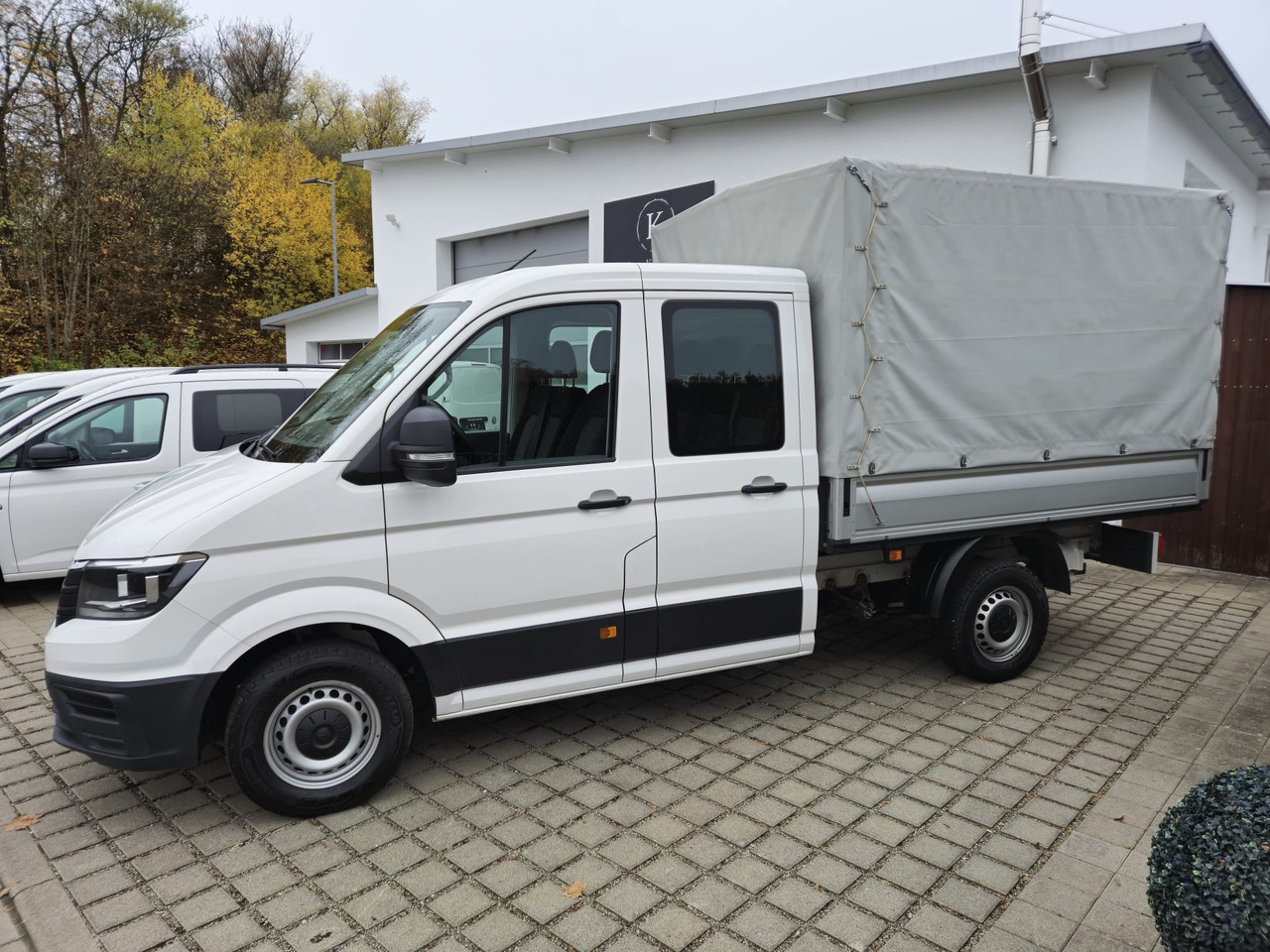 VOLKSWAGEN Crafter Pritsche 35 DOKA mittellang 4MOTION - Тентованный фургон: фото 3 VOLKSWAGEN Crafter Pritsche 35 DOKA mittellang 4MOTION - Тентованный фургон: фото 3