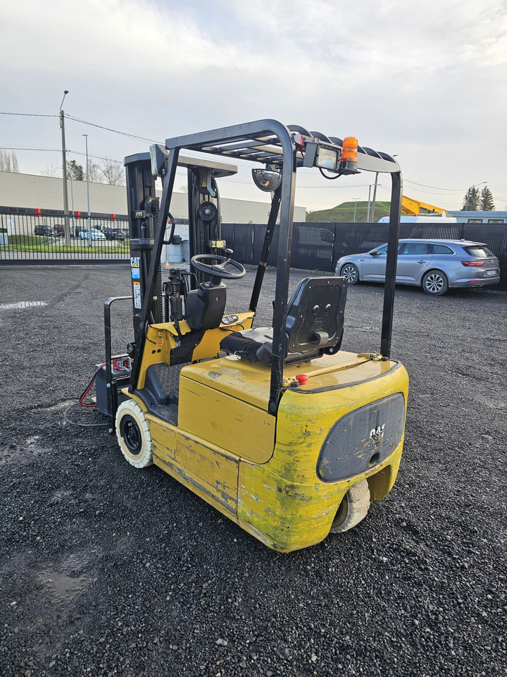 CATERPILLAR EP15 KRT - Электропогрузчик: фото 3 CATERPILLAR EP15 KRT - Электропогрузчик: фото 3