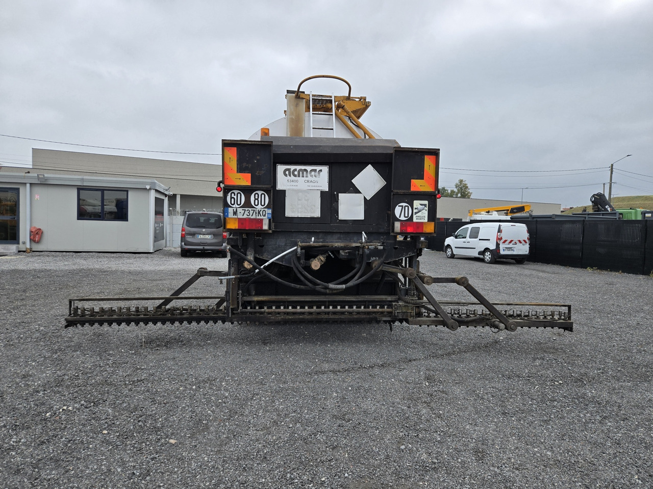 Renault Premium 300 - Гудронатор: фото 4 Renault Premium 300 - Гудронатор: фото 4