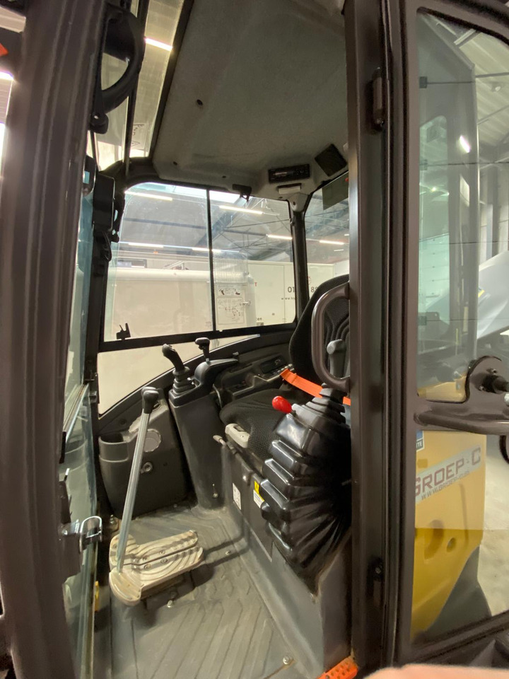 Мини-экскаватор VOLVO ECR25D: фото 16 Мини-экскаватор VOLVO ECR25D: фото 16