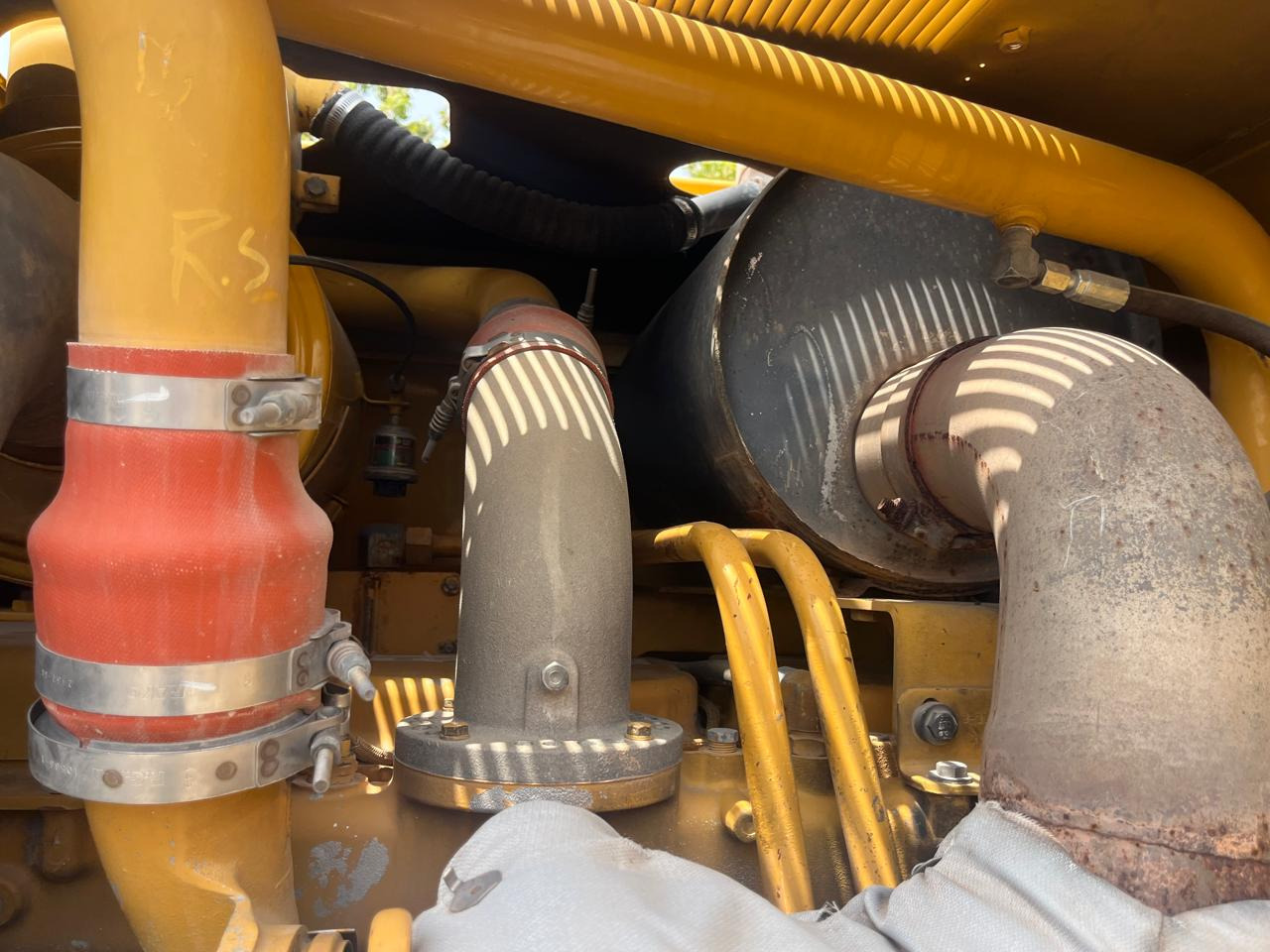 CATERPILLAR 140H - Грейдер: фото 4 CATERPILLAR 140H - Грейдер: фото 4