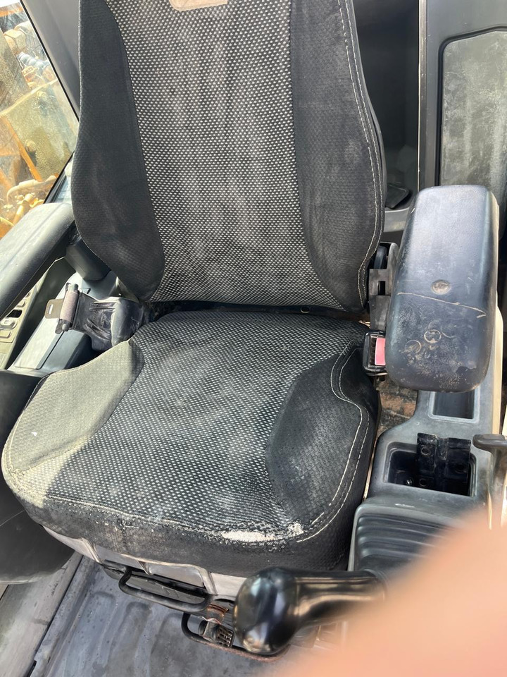 CATERPILLAR 323DL - Гусеничный экскаватор: фото 5 CATERPILLAR 323DL - Гусеничный экскаватор: фото 5