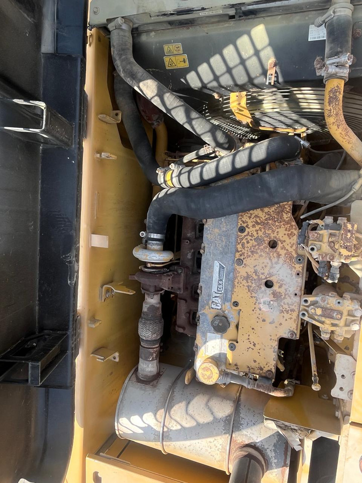 CATERPILLAR 323DL - Гусеничный экскаватор: фото 4 CATERPILLAR 323DL - Гусеничный экскаватор: фото 4