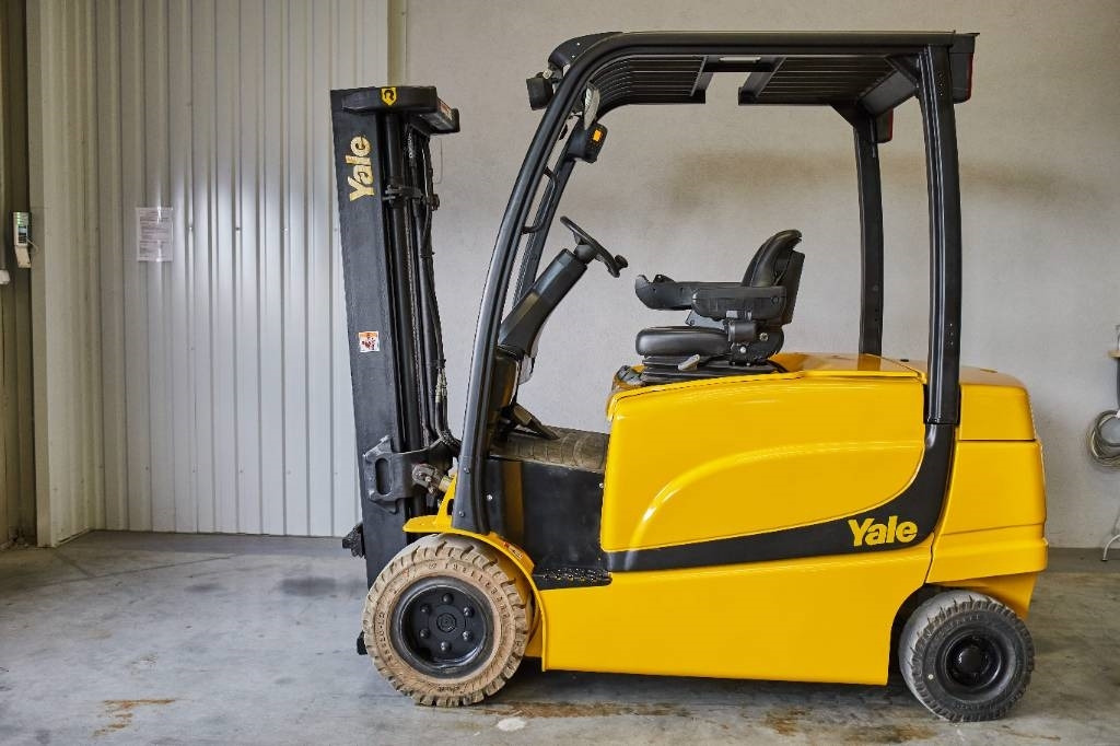 Yale ERP35VL - Электропогрузчик: фото 2 Yale ERP35VL - Электропогрузчик: фото 2