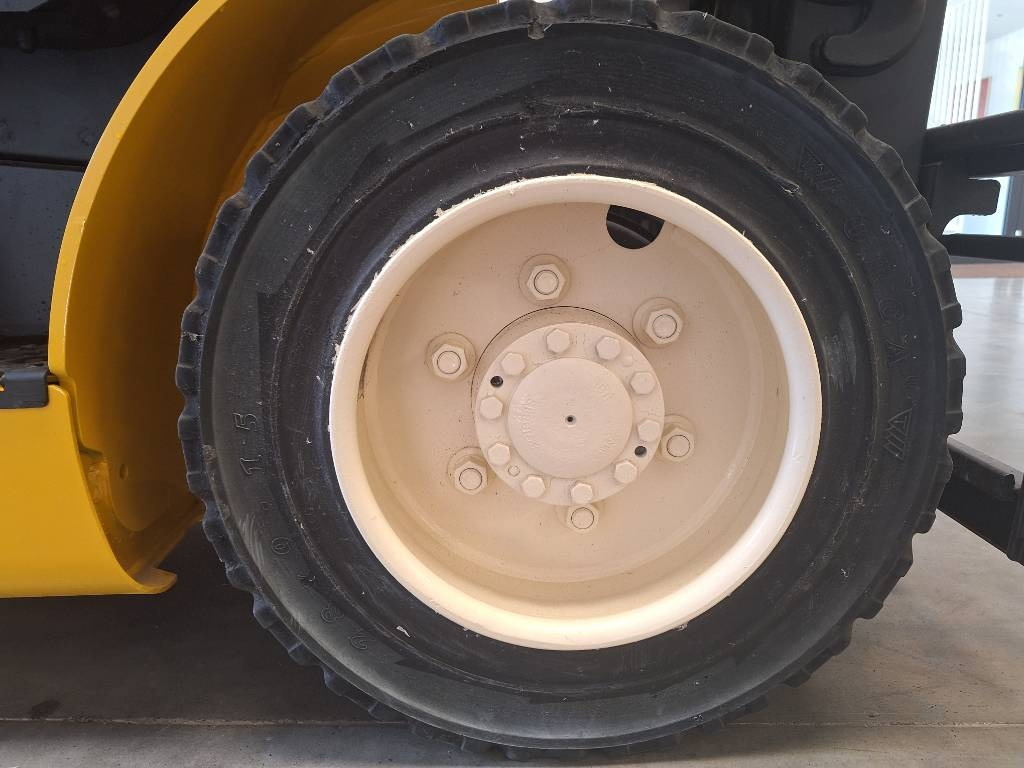 Дизельный погрузчик Yale GDP 25 VX: фото 11 Дизельный погрузчик Yale GDP 25 VX: фото 11