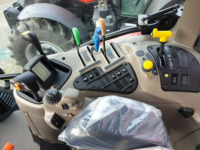 Case IH Maxxum 115 - Трактор: фото 4 Case IH Maxxum 115 - Трактор: фото 4