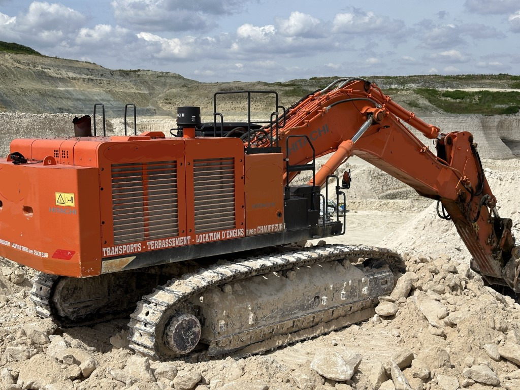 HITACHI ZX690LCR-6 - Гусеничный экскаватор: фото 5 HITACHI ZX690LCR-6 - Гусеничный экскаватор: фото 5