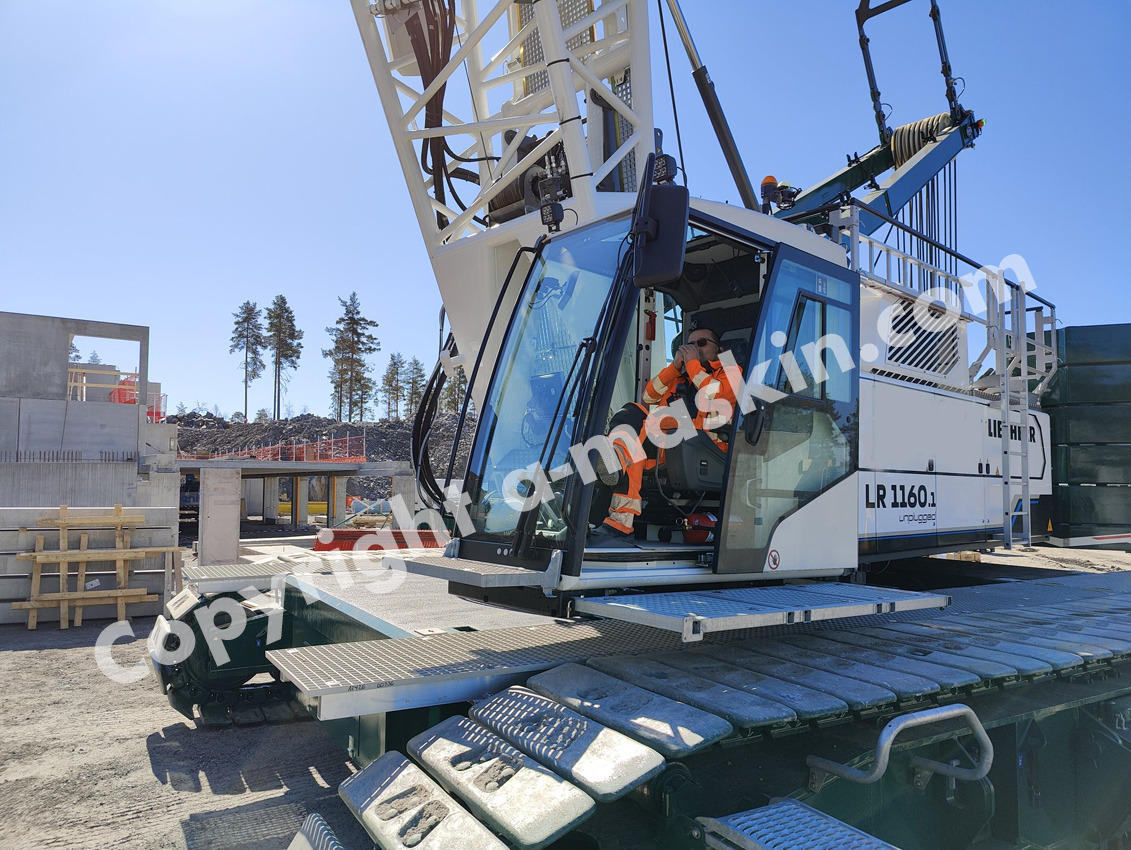 LIEBHERR LR 1160.1. - Гусеничный кран: фото 1 LIEBHERR LR 1160.1. - Гусеничный кран: фото 1
