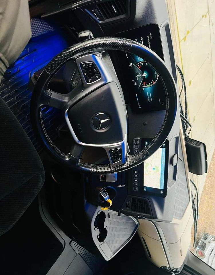 Mercedes-Benz ACTROS 1845 GIGASPACE - Тягач: фото 5 Mercedes-Benz ACTROS 1845 GIGASPACE - Тягач: фото 5