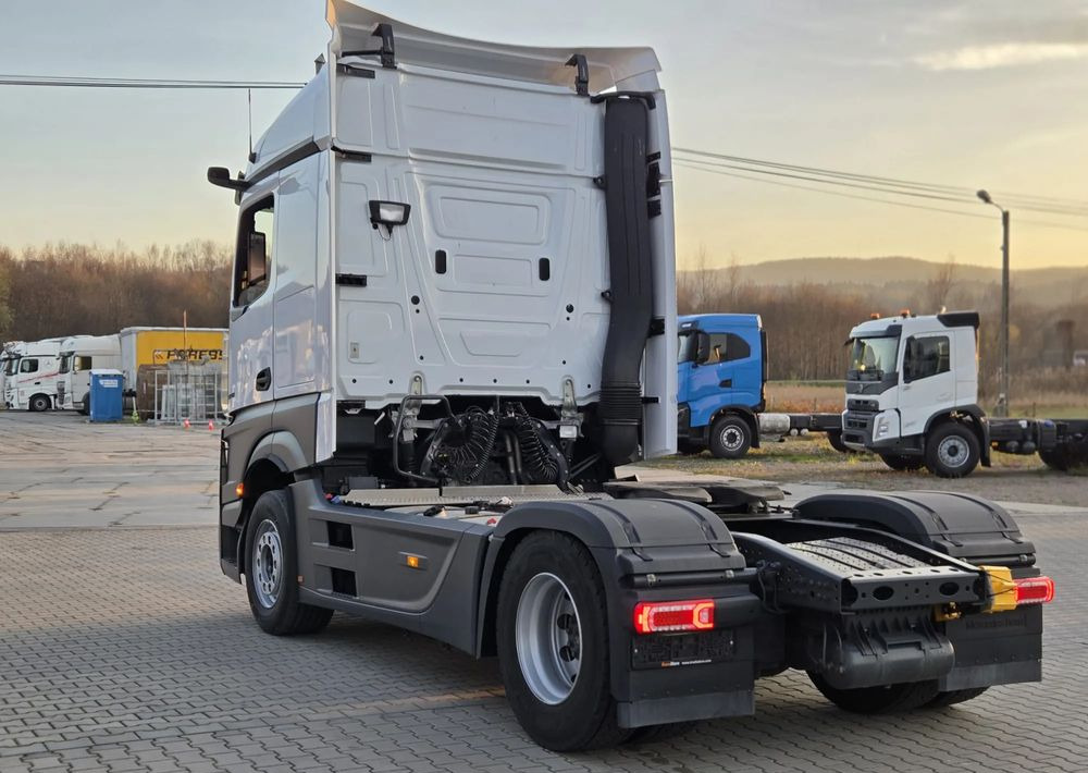 Mercedes-Benz Actros 1845/ Retarder olejowy/Klima Postojowa / Aktywny tempomat ACC/ - Тягач: фото 4 Mercedes-Benz Actros 1845/ Retarder olejowy/Klima Postojowa / Aktywny tempomat ACC/ - Тягач: фото 4