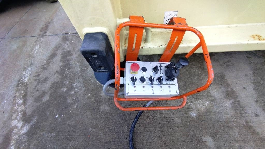 JLG 245-25 - Ножничный подъемник: фото 4 JLG 245-25 - Ножничный подъемник: фото 4